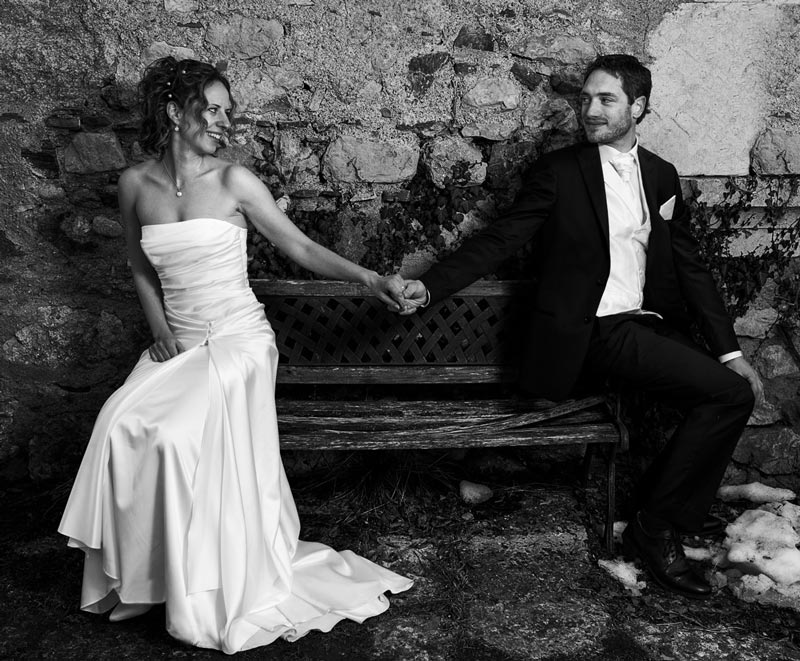 le-photographe-capture-les-maries-qui-se-regardent-dans-les-yeux