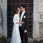 une tr&egrave;s belle photo de couple devant la porte d'un chateau pr&egrave;s de metz en lorraine