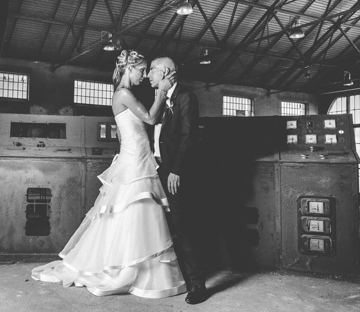 photo de couple originale dans une usine en lorraine