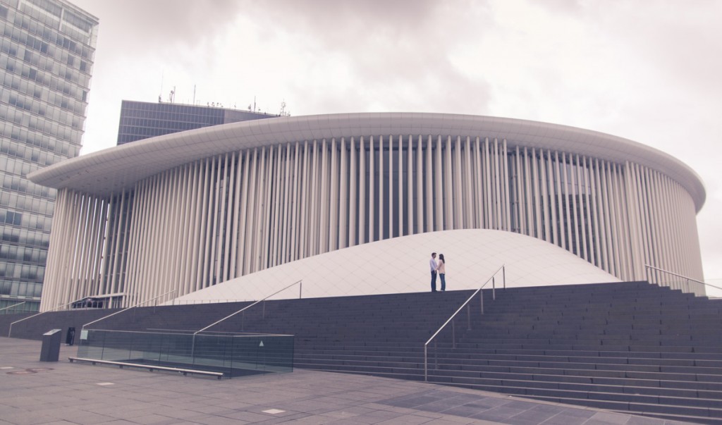 engagement session at the philharmonie