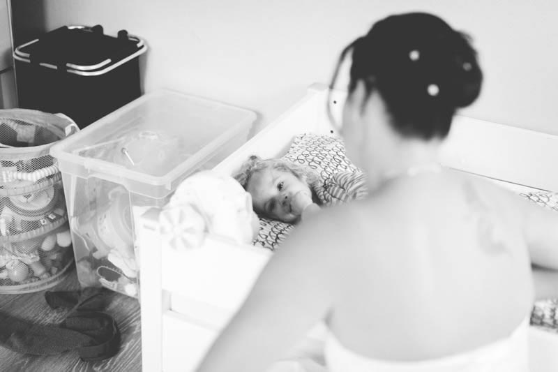 moment de vie entre la mariée et sa fille