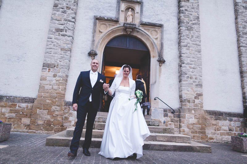 sortie des mariée à l'église d'Aspelt