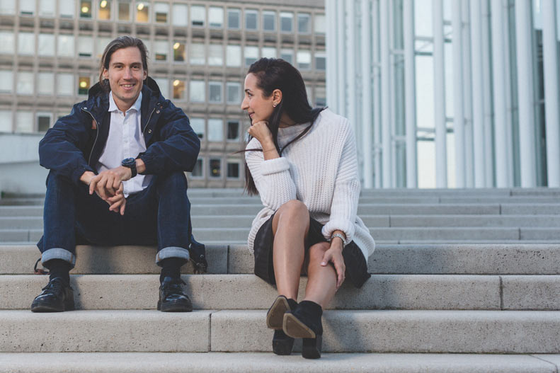 regard amoureux de cette jeune femme