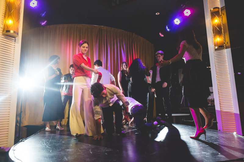 superbe photo de mariage pendant la soiree