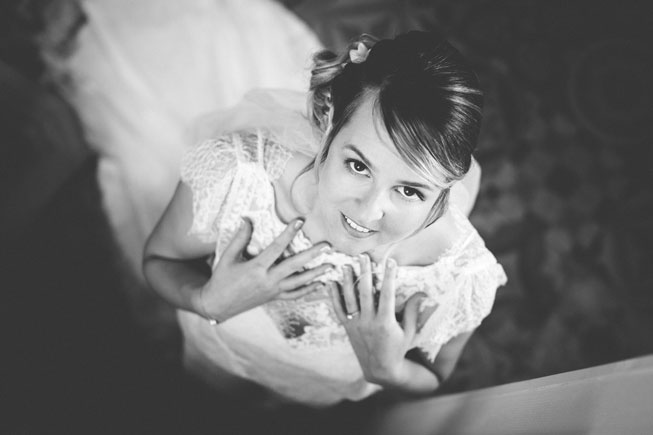 superb portrait of the bride from above