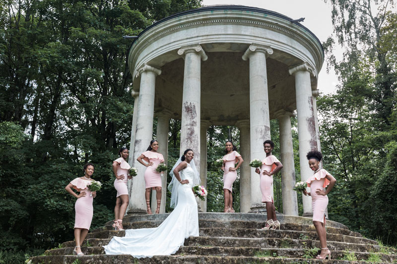 portugese family during wedding group shots