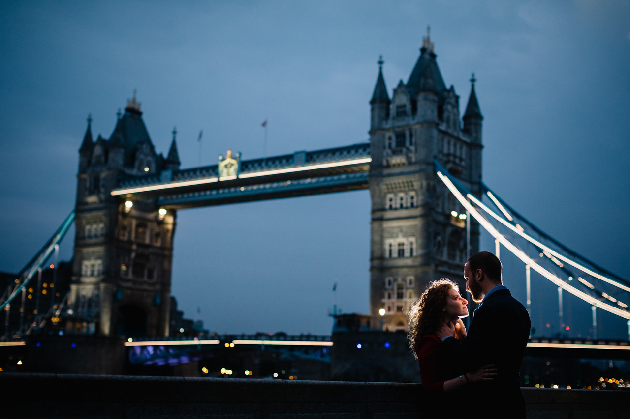 couple à tower bridge